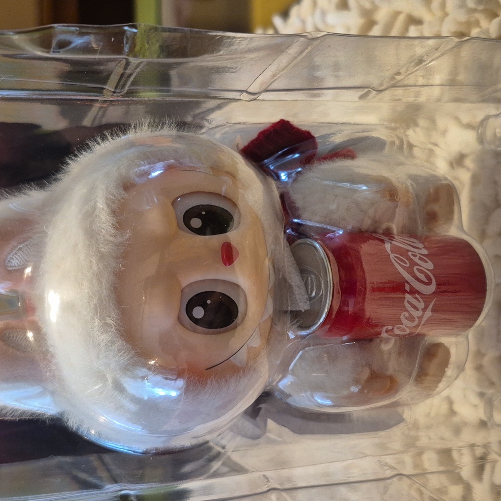 COLLECTIBLE Coca-Cola The Monsters COLLECTIBLE